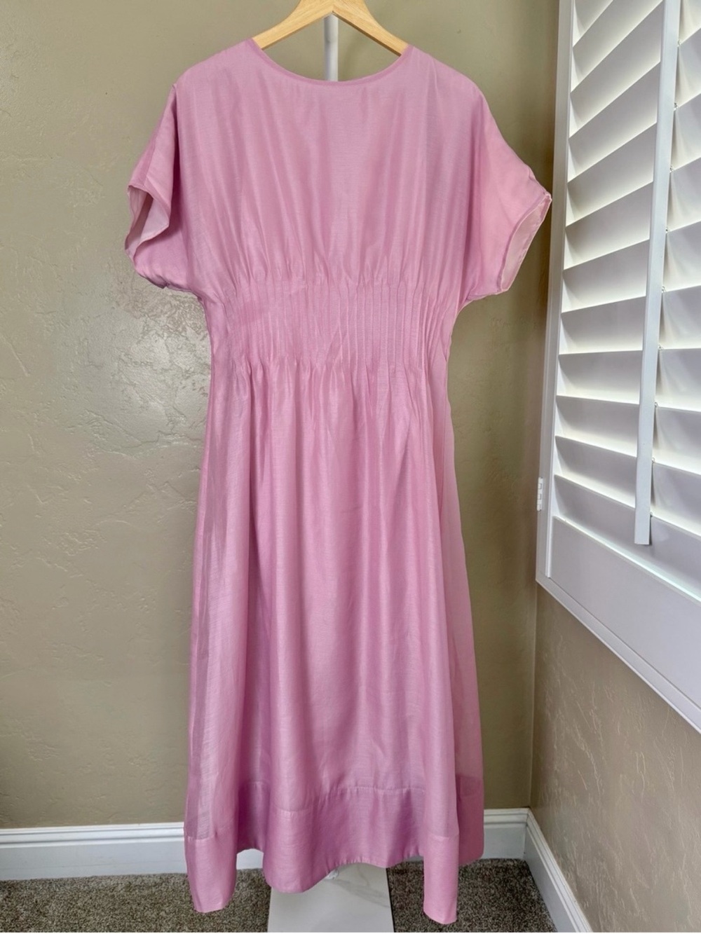 Commense Dusty Rose Pink Smocked Waist Midi Dress Large NWT - Picture 4 of 11